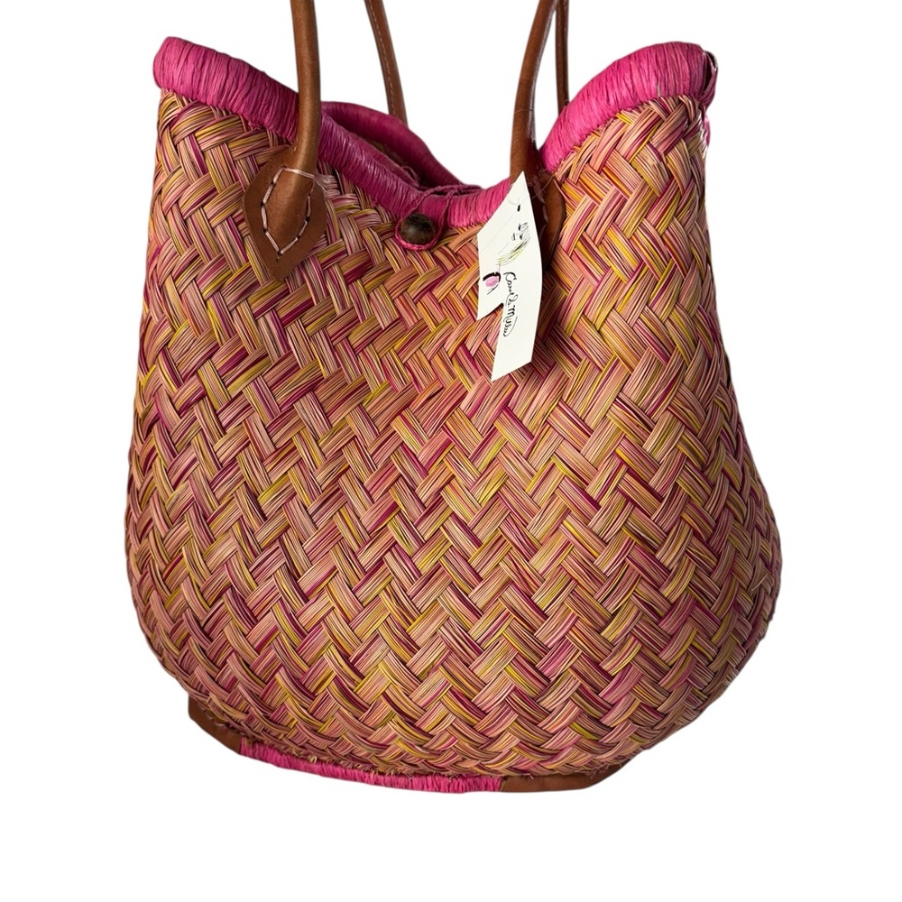 Weaved Tulip Bag W/ Handcut Leather Handles - Picture 2 of 7